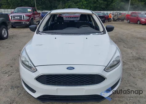 2016 Ford Focus S из США, поврежденный, VIN 1FADP3E27GL371115